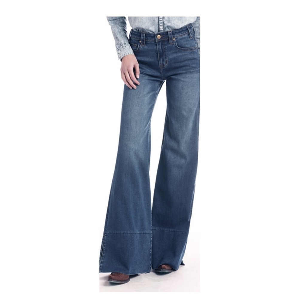 ROCK & ROLL COWGIRL High Rise Extra Stretch Flare Jeans - WHF2535